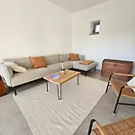 Apartament Hopoka *